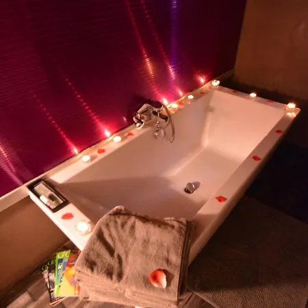 Maison Lili Paradis Holiday home *